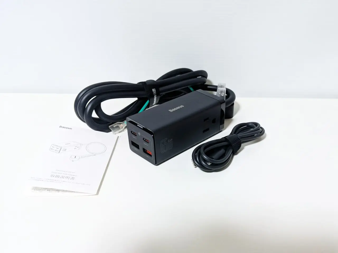 BaseusPowerCombo65W2AC2U2C_006