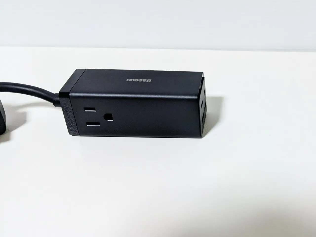 BaseusPowerCombo65W2AC2U2C_007