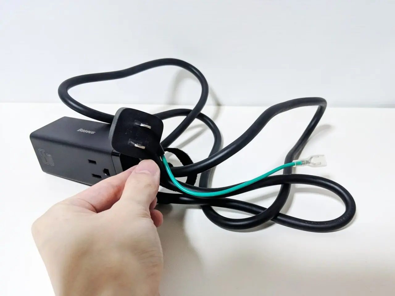 BaseusPowerCombo65W2AC2U2C_010