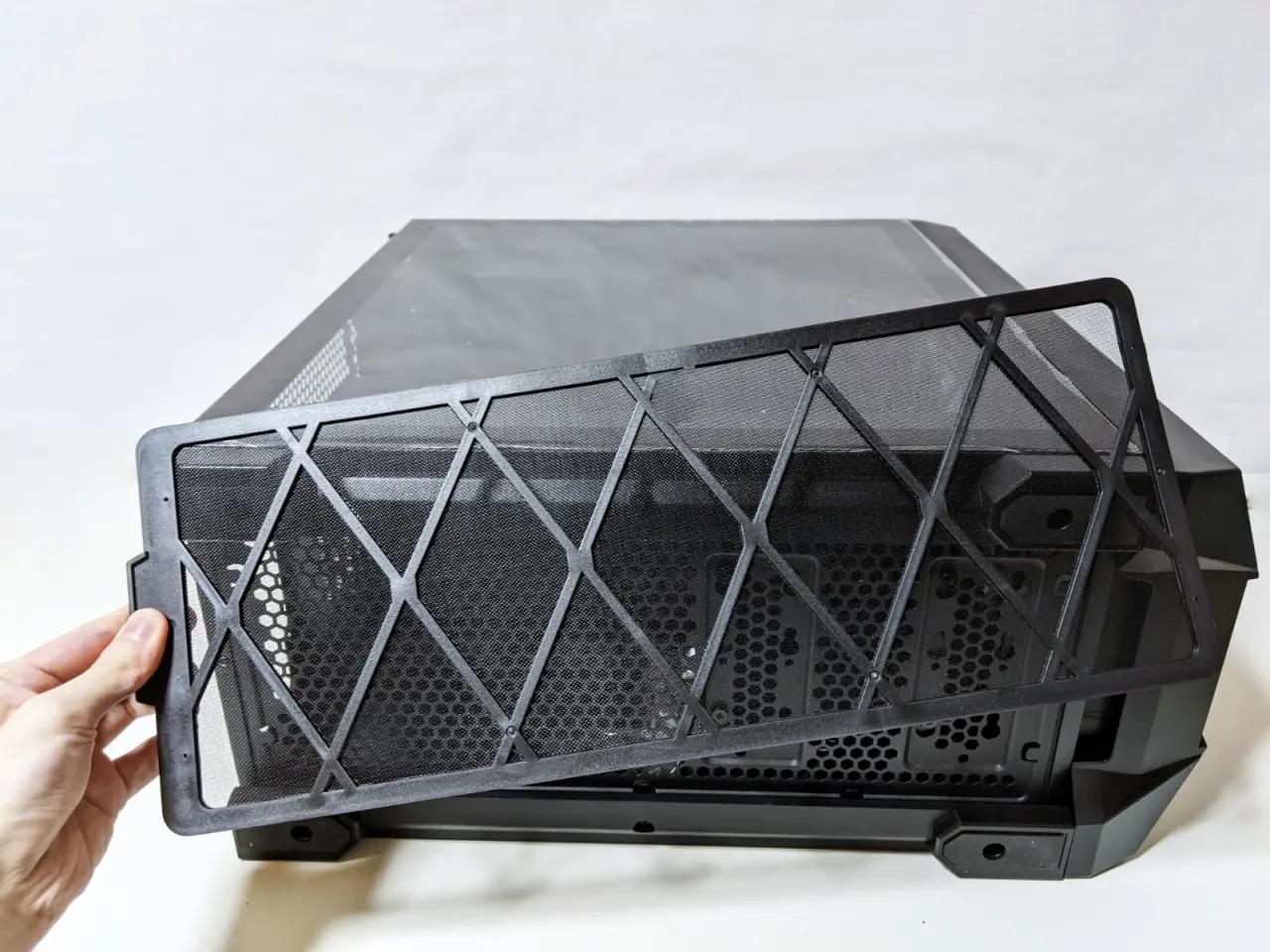 LANCOOL-215X-Review04